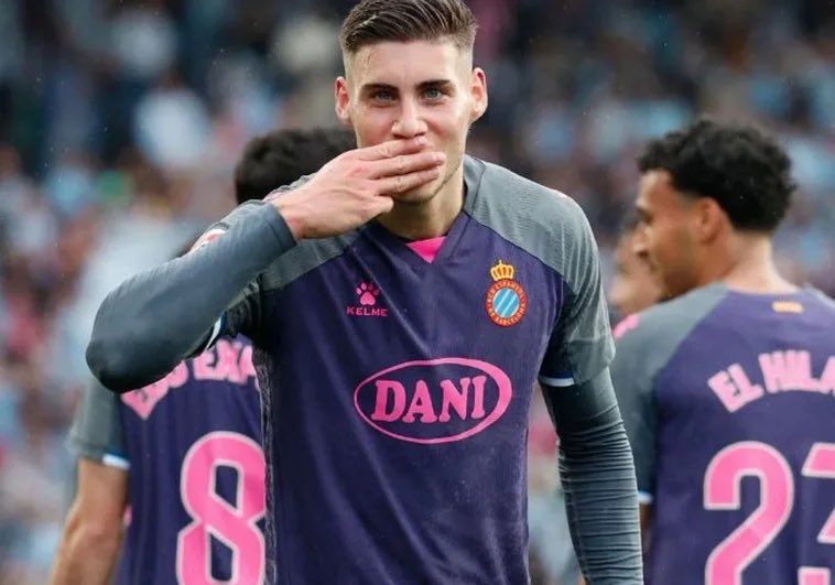 Le sale competencia al <a href="/RCDEspanyol/">RCD Espanyol de Barcelona</a> por Roberto Fernández ya que el <a href="/RealBetis/">Real Betis Balompié 🌴💚</a> también pregunta por él