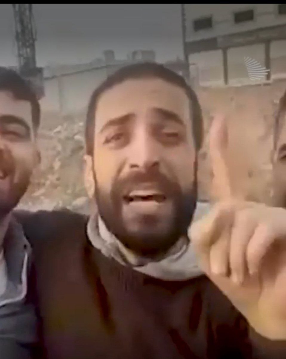 zead454's tweet photo. Freed from Sednaya on the day he was to be executed. Remember him? He was freed just minutes before facing death.

Now, he’s performing Hajj in Mecca. Here is his story. 🧵 https://t.co/wf4E77tGhC