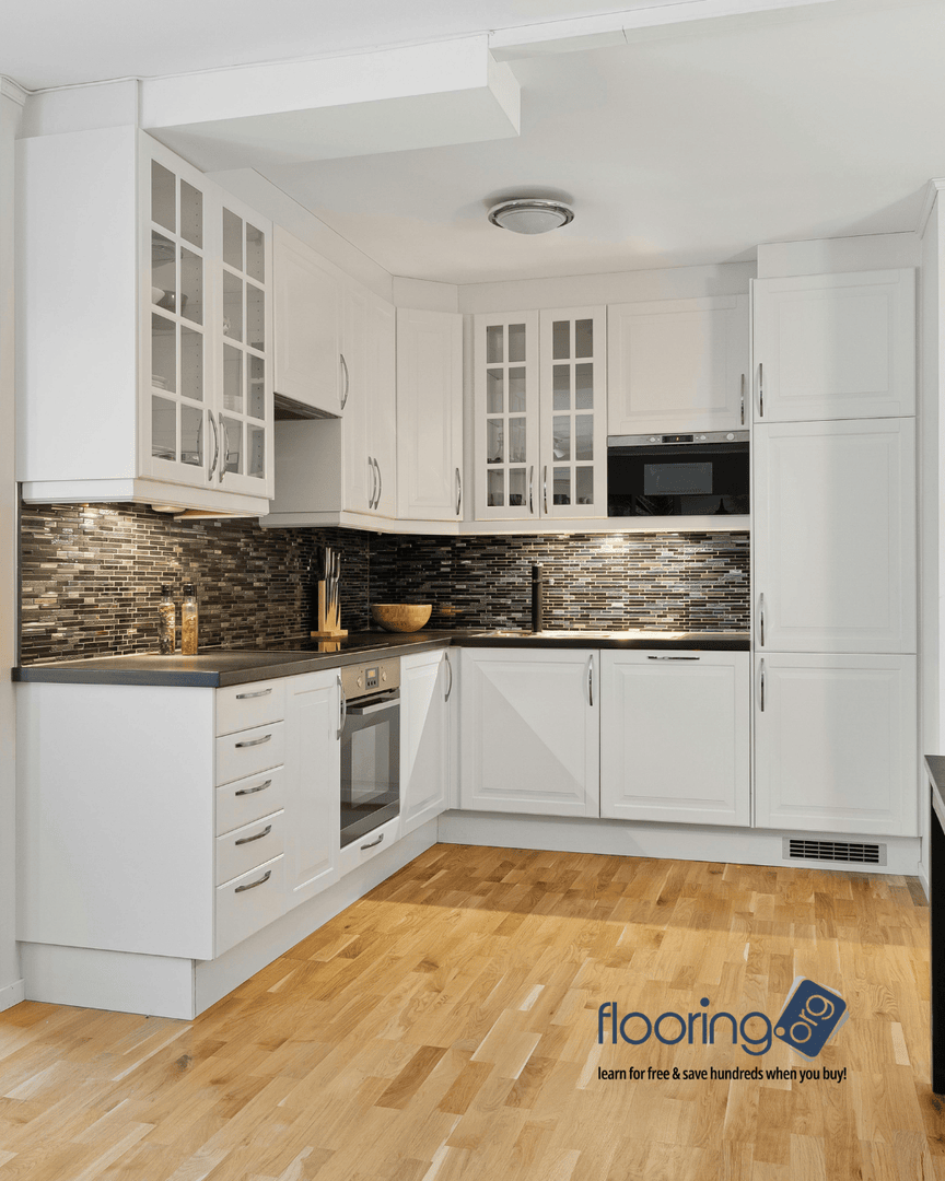 Flooring's tweet photo. Why settle for average when your kitchen can shine? Our hardwood floors combine elegance with durability, making them the perfect foundation for your busy home.
Shop now at https://t.co/ngPNZONOad and bring long-lasting beauty to your space. 🏡
#floored #flooringidea #kitcheninspo #kitchenideas #flooringoptions #flooring #hardwoodflooring #hardwoodfloor