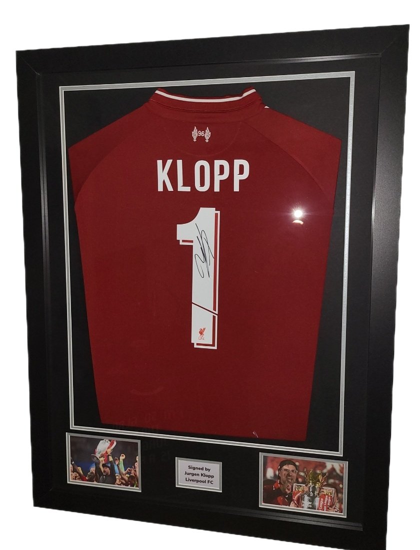 End of season sale 🙌🏼

Starting with 2019 Champions league winning season shirt signed by Jurgen Klopp for only £200 

Signed on shirt or number, we can update the photos to any you'd like just DM us to secure only 1 of each available