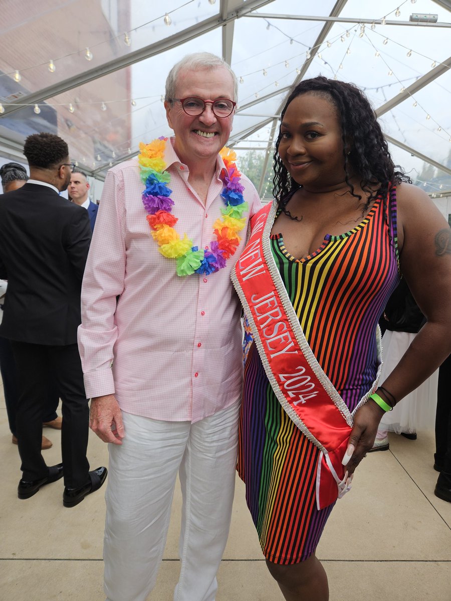 jennilove1976's tweet photo. It was a pleasure to end my reign meeting our @GovMurphy & 2 NJ democratic candidates for Governor @rasjbaraka and Sean Spiller #MGNJ24 #GEMINI #JUNE8TH #ITSALLABOUTTHELOVE #LOVE4LYFE #JLP #LEADWITHLOVE #UNAPOLOGETICALLYME #UNERASABLE #RESILIENCE #LIVINGMYBESTLIFE https://t.co/q6aDXAsB0r