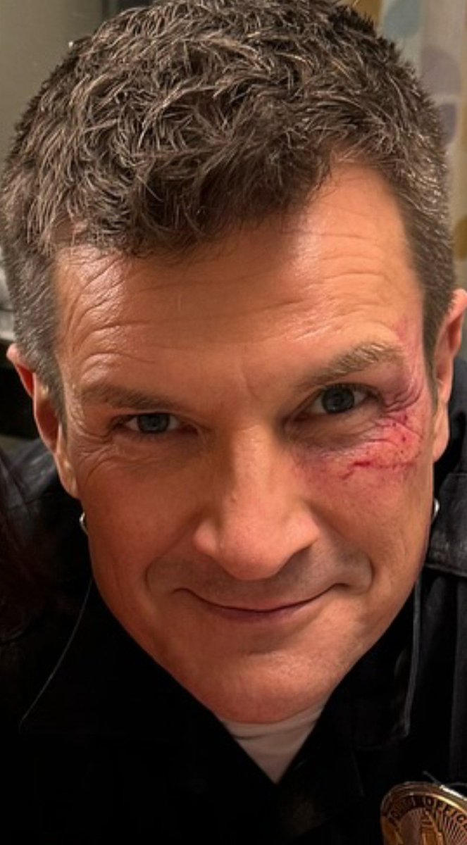 Wishing <a href="/NathanFillion/">Nathan Fillion</a> and Fillionettes everywhere a good day and a wonderful week😷 #StaySafe
