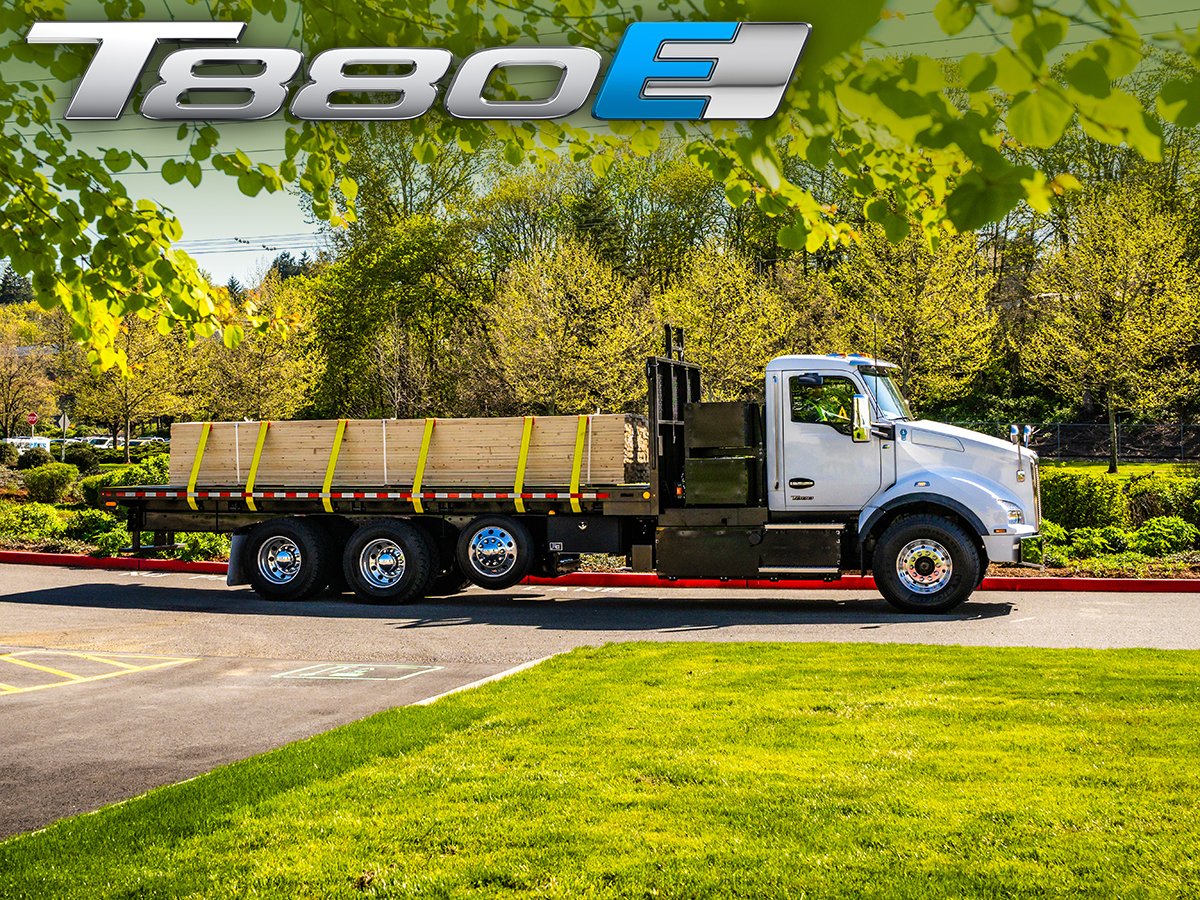 KenworthTruckCo's tweet photo. FleetOwner took the new battery-electric T880E and T680E for a spin. Find out what it's like to drive a one and why it can be the right choice: https://t.co/z8vahoquAs
Kenworth - a truck and powertrain for every job!
#Kenworth #T680E #T880E #BatteryElectric https://t.co/nAj6SkI8ST