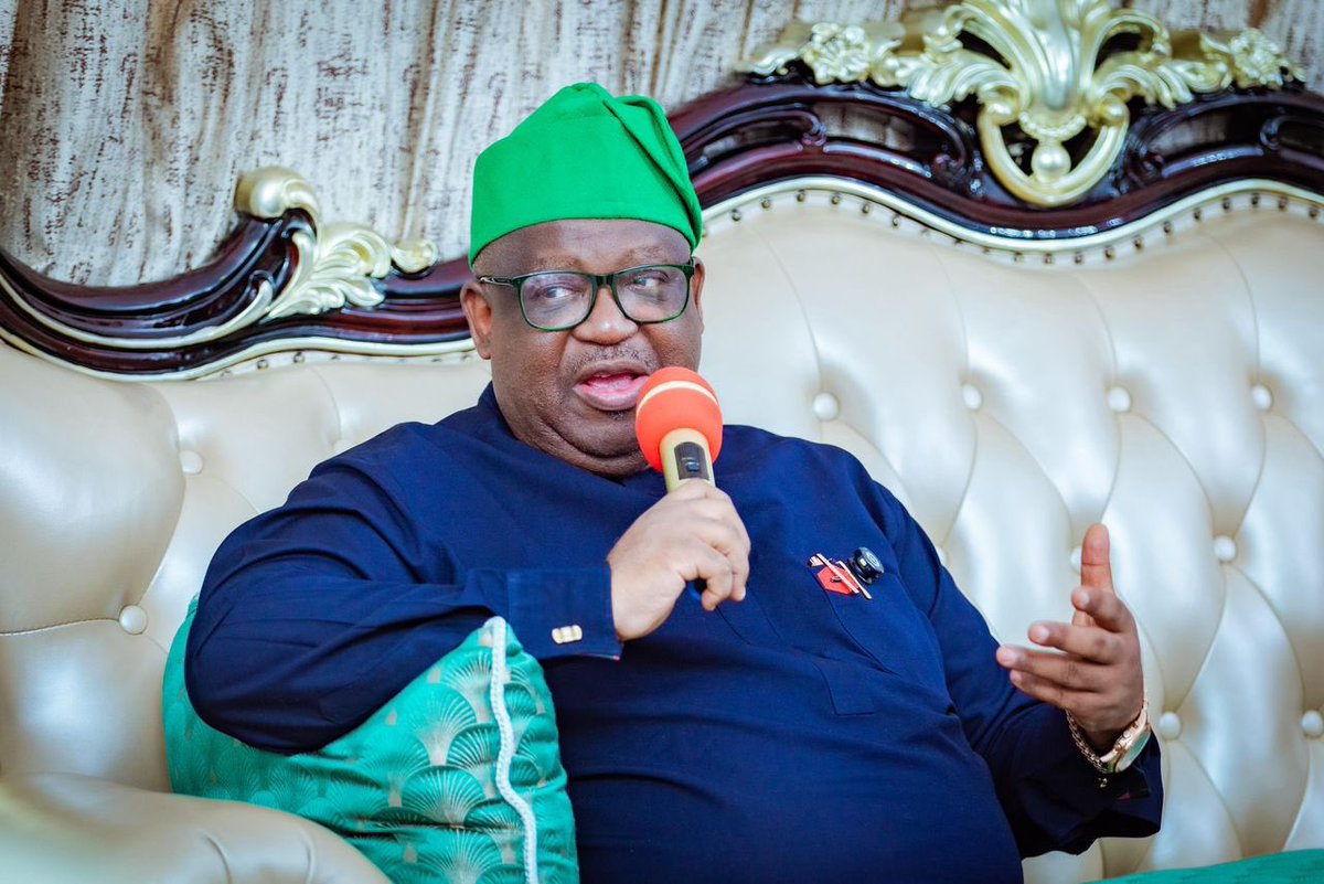 CalebMutfwang's tweet image. LEADERSHIP MUST BE ROOTED IN CONSCIENCE, NOT CONVENIENCE – A PERSONAL COMMITMENT.
Today, I was pleased to receive members of the Haggai Institute, Plateau State Chapter, at the Government House. As an alumnus, I can say the Institute played a pivotal role in shaping my…