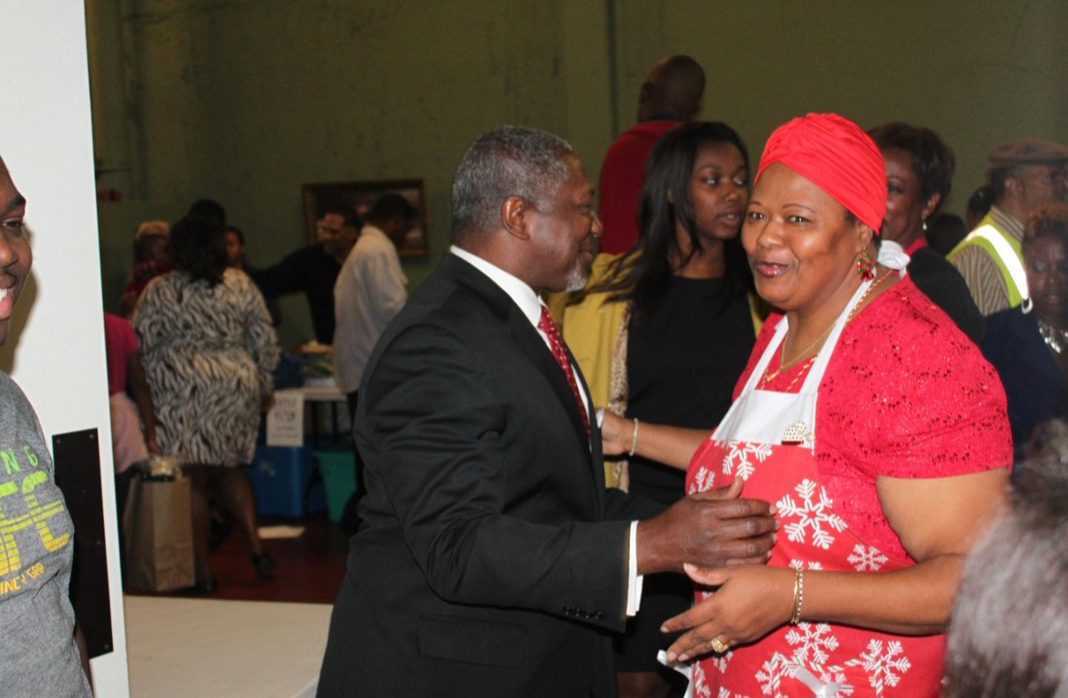 rechpauline's tweet image. 📦 They don't just donate. They deliver. To doorsteps. To schools. To hearts. John, Gail, and Charla Horhn have shown up time &amp;amp; again for the families the system forgets. And they’re not stopping now.
#ServeWhereItHurts #JohnHorhnforMayor #FinalChoice #JacksonIsReady #VoteJune3rd