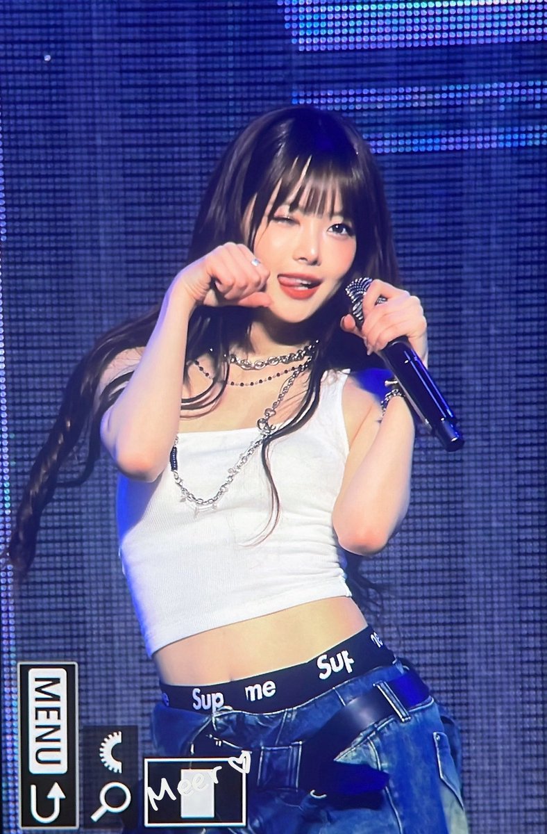 eunchae pics tweet media