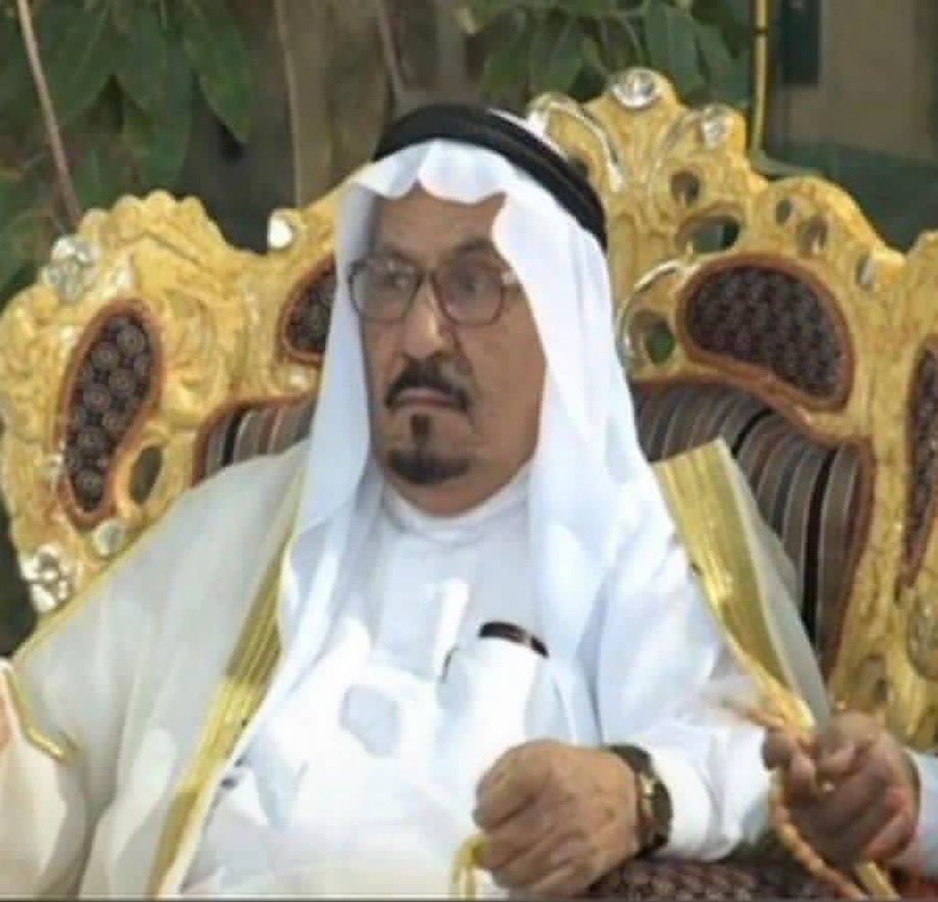 بوسعدون الرجل العفيف الطيب رحمه الله
كان اذا سمع طاري اسرتي الجربا كلامه كان
كله ثناء وطيب ومدح وكان دائماً يوصي ابناءه
الذين هم على طريقه في الاخلاق النبيلة يوصيهم بأحترام الناس الصغير قبل الكبير
بوسعدون شهادتنا فيه مجروحه علم من اعلام قبيلة شمر بل هو علم للطيب في كل مكان وزمان