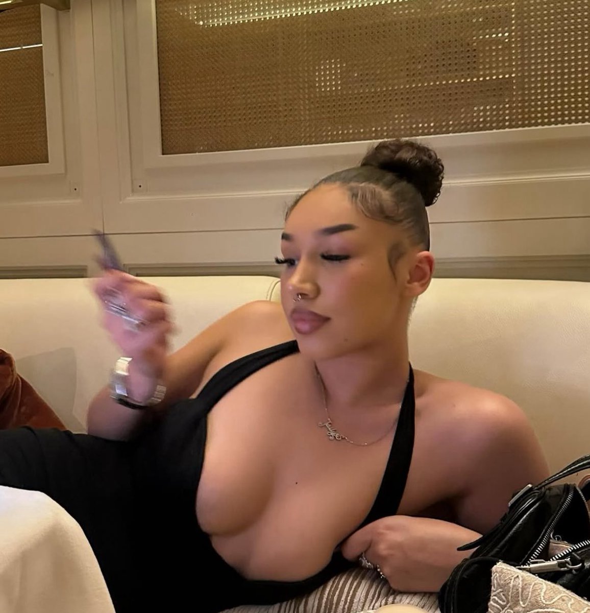 A1Baes's tweet image. IG: jailyss_smz