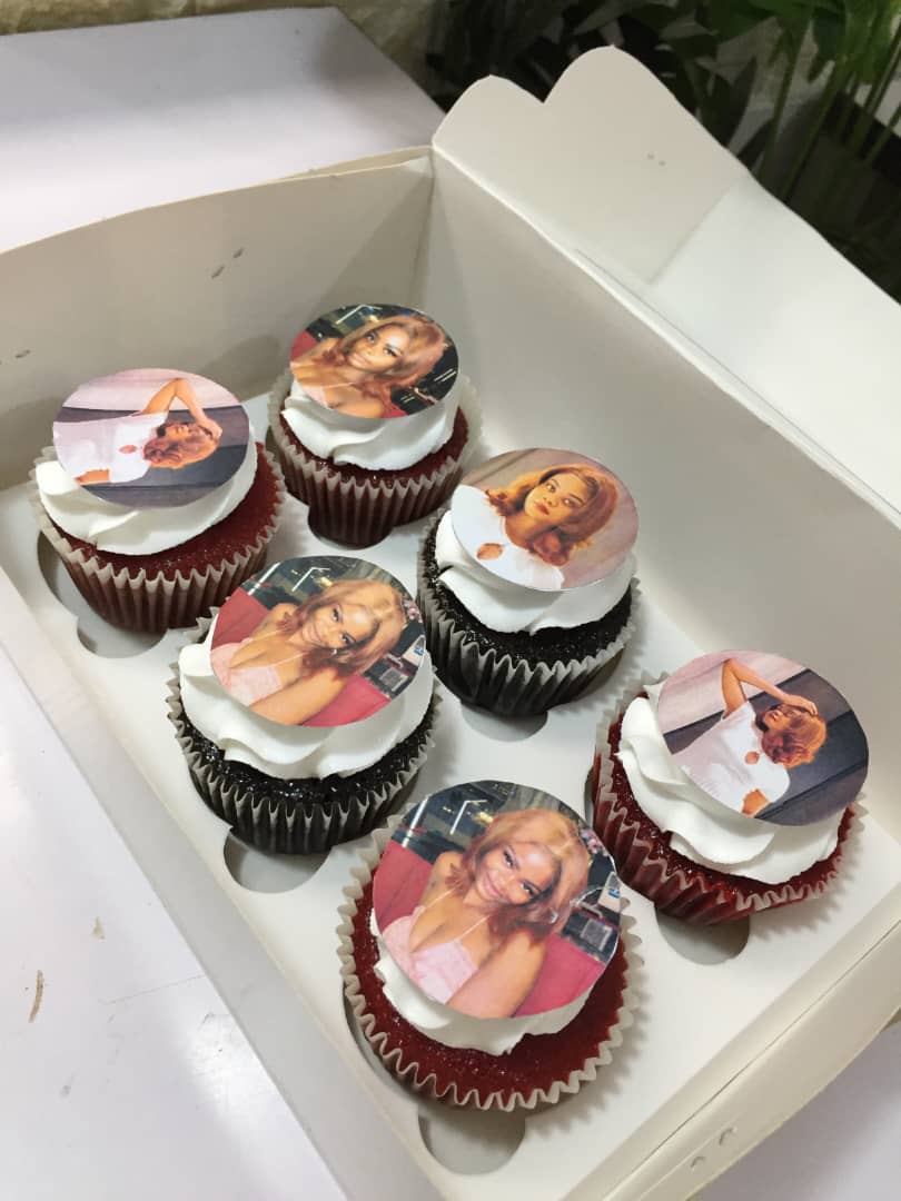 esteezcakes's tweet photo. Cute cupcakes Box .

Yummy inside out . https://t.co/l5VWvk3ELr