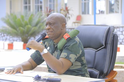 MberegeK's tweet photo. Le Gouverneur Luboya risque de subir le même sort que son ancien Collègue Chirimwami Peter.
Déjà il est qualifier d'un Rwandais pour le fait de sa Dénonciation. https://t.co/k6xreAnXCX