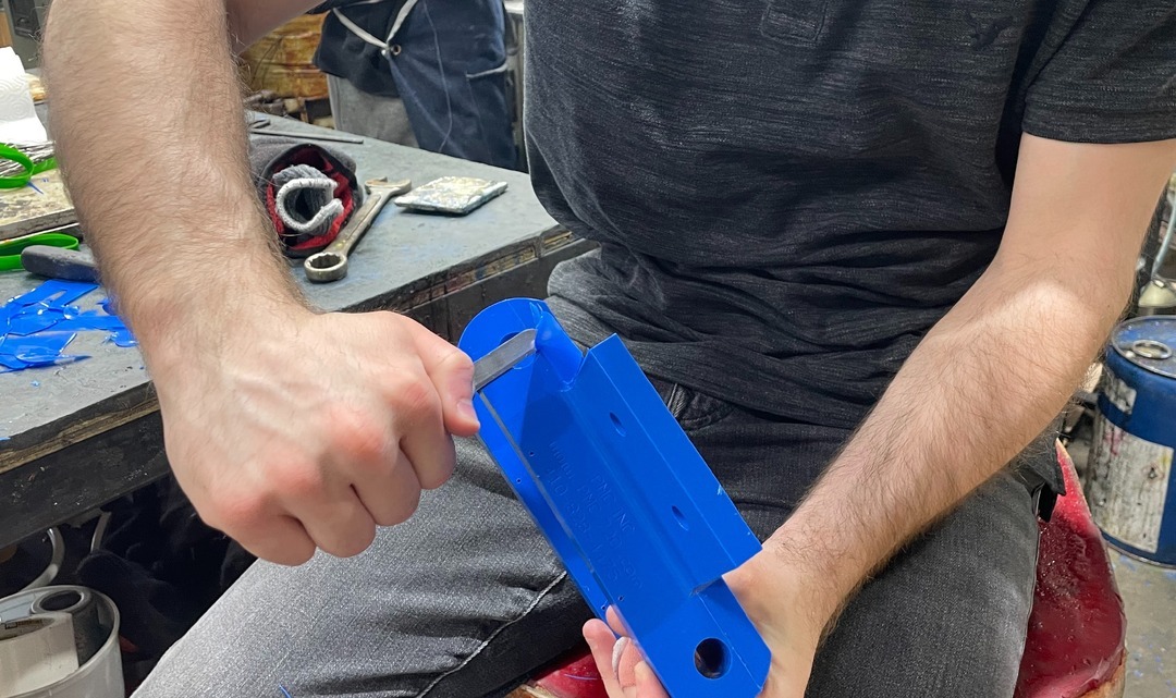 MearthanePC's tweet image. Every custom bumper we mold is hand-inspected &amp;amp; trimmed to meet your exact specs, because performance matters. Built to absorb impact, dampen vibration &amp;amp; last through tough industrial use.

Need #UrethaneBumpers that won’t quit?
📲: bit.ly/3SzB5nQ

#CustomManufacturing