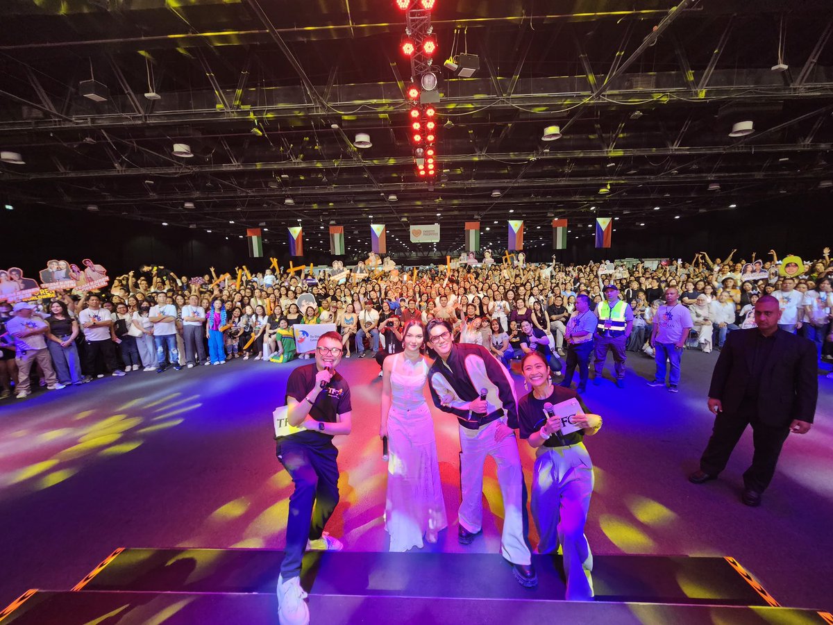 imjohnnybiryani's tweet photo. That’s a wrap for #Kalayaan2025! 🇵🇭

Big thanks to our PBB GEN 11 stars, #KaiRen @kakaimontinolaa and @jarrenglorious, for bringing the energy. 

Solid kayo! Looking forward to next year already! ❤️💚💙

More photos here: https://t.co/aH7OVriKWv
JARRENKAI ANG PAGLAYAG https://t.co/8TPsES6rHF