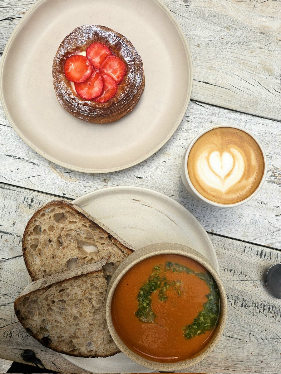 Lukas Juhaniak tweet media