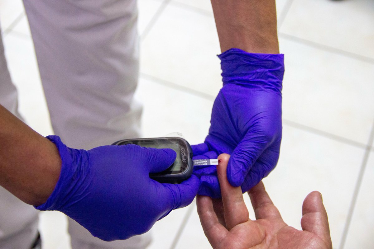 👨‍⚕️ Alfonso Mancheno | 22 años de vocación por la salud pública.

"En estos 22 años de servicio, he tenido la oportunidad de conocer distintas áreas, pero actualmente formo parte del equipo que trabaja en la sala de partos del centro de salud Centro Histórico. Aquí, día a día,