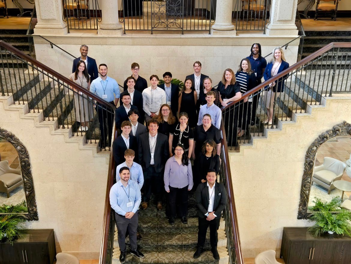 EverBank's tweet image. We’re thrilled to welcome our 2025 Summer Interns to EverBank! 🙌
This talented group of students will gain hands-on experience, grow their skills and make meaningful contributions across our business. We’re excited to see their impact.
#EverBank #Interns #Growth
*Member FDIC