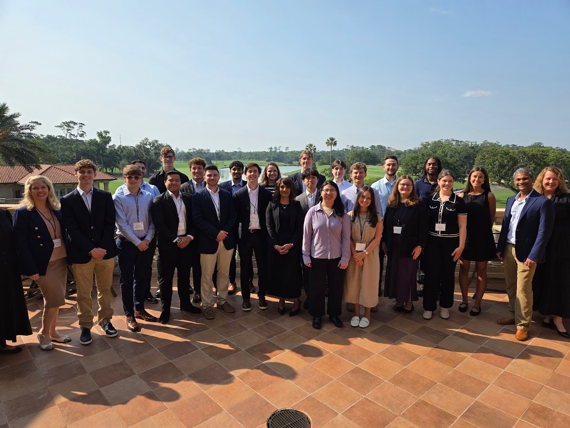 EverBank's tweet image. We’re thrilled to welcome our 2025 Summer Interns to EverBank! 🙌
This talented group of students will gain hands-on experience, grow their skills and make meaningful contributions across our business. We’re excited to see their impact.
#EverBank #Interns #Growth
*Member FDIC