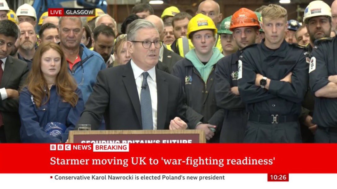 TegoArcanaDei's tweet image. “So let’s be clear about one thing: without a firm commitment to raising defence spending to 3% of GDP early in the next parliament the defence review is barely worth the paper it’s written on.”
#Warmongers