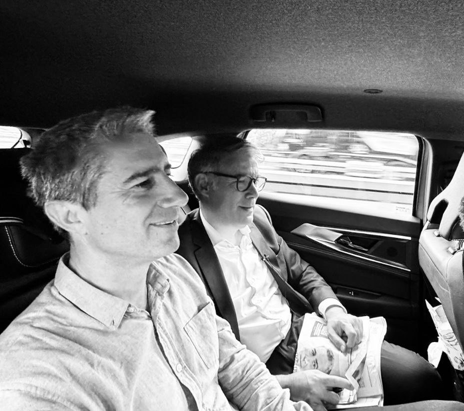 François Ruffin (@francois_ruffin) on Twitter photo .<a href="/faureolivier/">Olivier Faure</a> me ramène à Amiens avant sa rencontre avec les militants socialistes de la Somme.
On refait la gauche et la France sur le chemin. Au boulot ! .<a href="/faureolivier/">Olivier Faure</a> me ramène à Amiens avant sa rencontre avec les militants socialistes de la Somme.
On refait la gauche et la France sur le chemin. Au boulot !