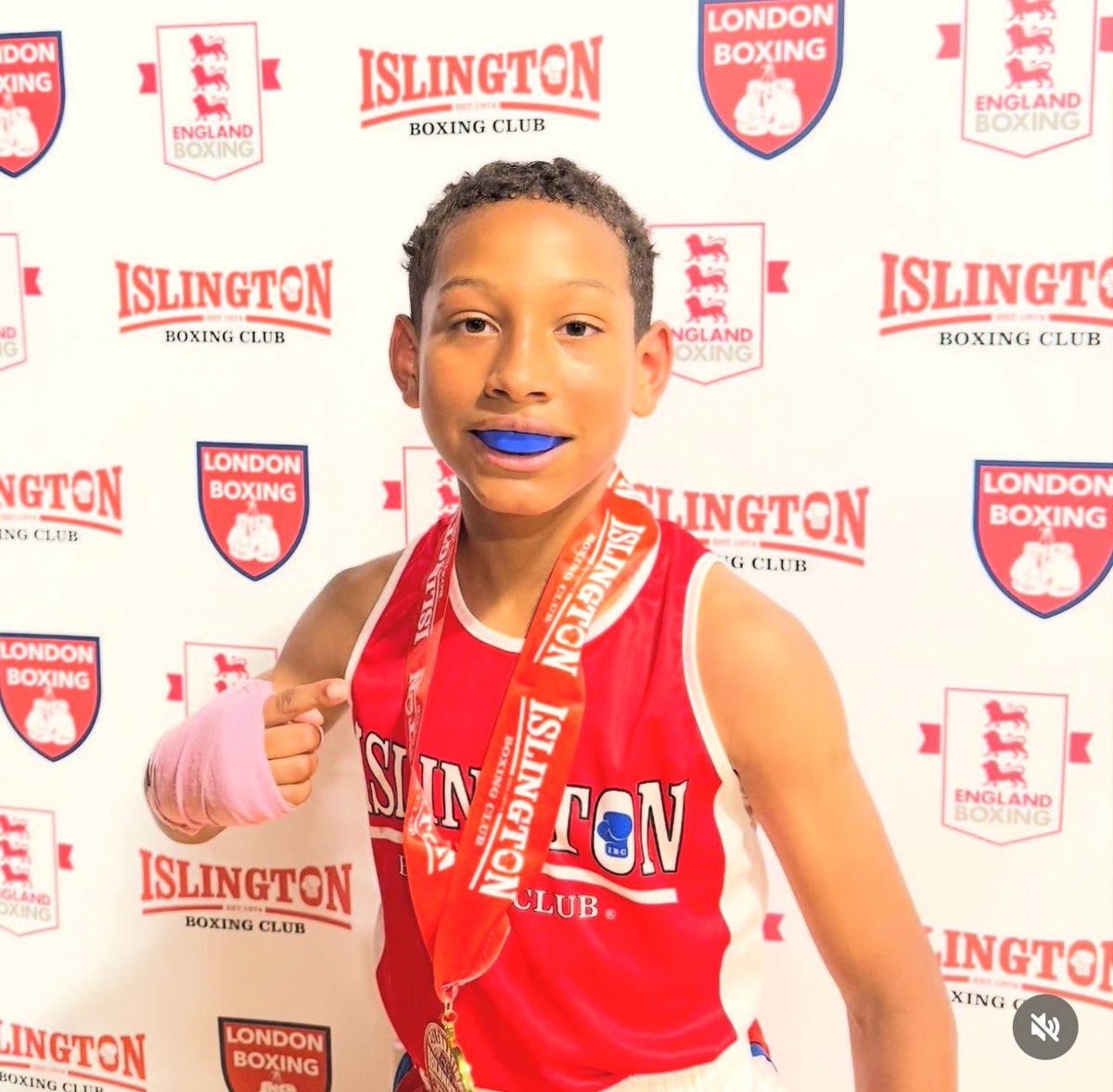 Yesterday, Islington Boxing Club hosted a 10 bout open show @ Haverstock School in Chalk Farm which all featured an IBC boxer in every contest.

It was challenging time with box cups, half term, tri nations etc on at the same time. 

It was our 6th home show this season (2 dinner