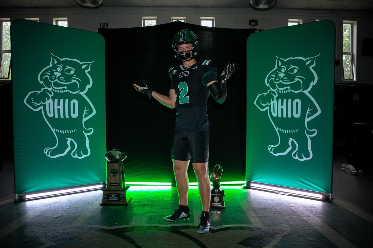 Ryken Banks 3⭐️ (@ryken_banks) on Twitter photo Had an amazing time in Athens! Thank you <a href="/OhioFootball/">Ohio Football</a> for having me out this past weekend! <a href="/coachsmitttty/">Brian Smith</a> <a href="/CoachIzzy1/">Scott Isphording</a>
#OUohyeah Had an amazing time in Athens! Thank you <a href="/OhioFootball/">Ohio Football</a> for having me out this past weekend! <a href="/coachsmitttty/">Brian Smith</a> <a href="/CoachIzzy1/">Scott Isphording</a>
#OUohyeah
