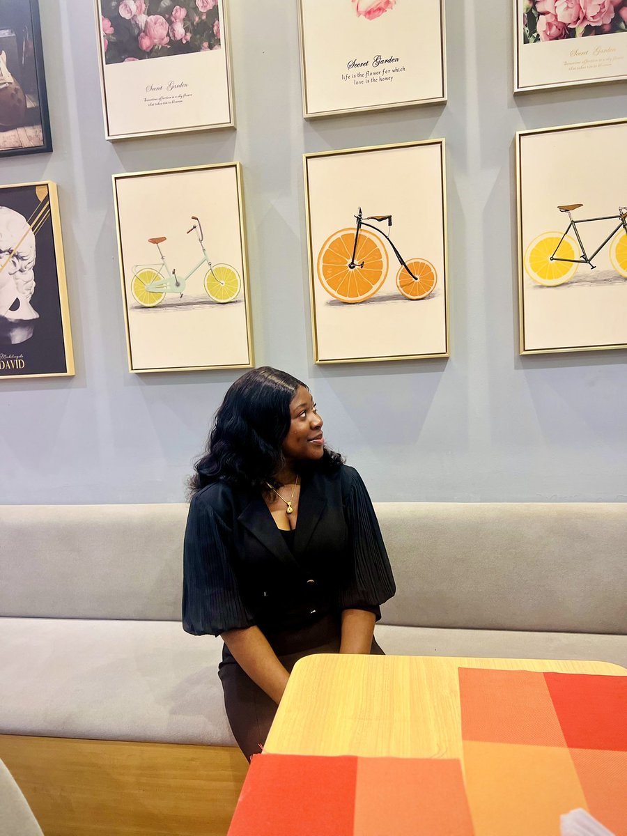 itsfaithbello's tweet photo. This day looked so purely colorful and fruity🍊🍒 https://t.co/lEmDa8mjms