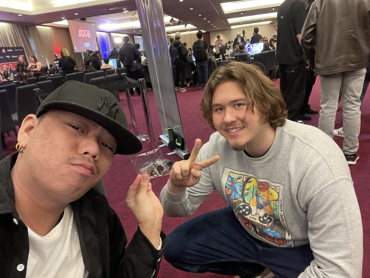 <a href="/Dr_Shrimp24/">BMB Dr.Shrimp FGC</a>  A special friend from Australia  

Thank you for the present!!