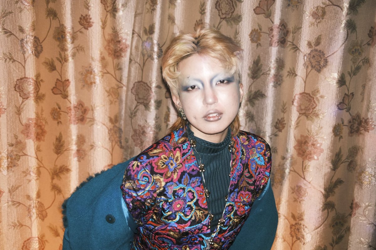 준 그린 (June Green) tweet media