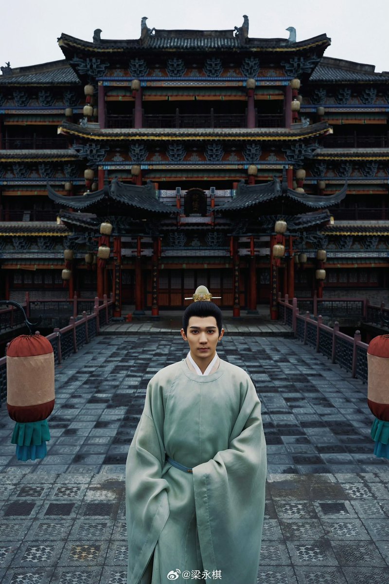 dramapotatoe's tweet image. #LiangYongqi shares snaps from filming of #TheDouble for the drama’s one year airing anniversary