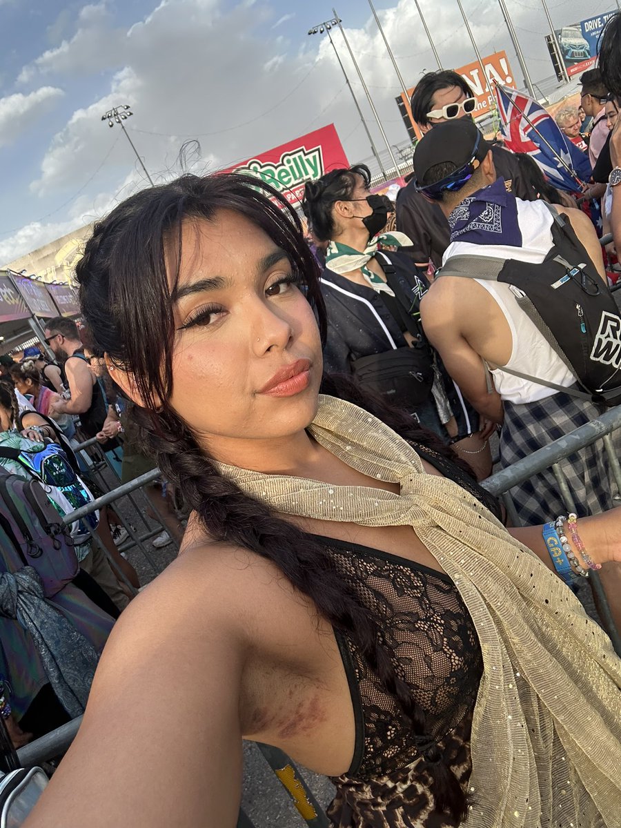 adylenefacio's tweet image. #EDCLV #EDC