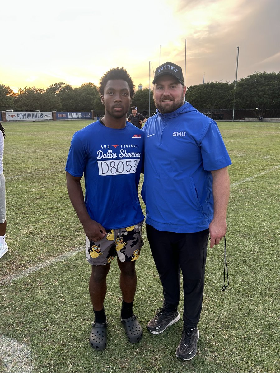 ZyienDupree (@zyiendupreefye) on Twitter photo First I wanna thank God for everything he has done for me in my life, i also wanna thank family coaches for being there and believing in me. I am blessed to say I have received my first offer from smu
<a href="/CoachKyleCooper/">Kyle Cooper</a>
<a href="/CoachCope23/">Brian Cope</a>
<a href="/BByrd24/">Brandin Byrd</a> First I wanna thank God for everything he has done for me in my life, i also wanna thank family coaches for being there and believing in me. I am blessed to say I have received my first offer from smu
<a href="/CoachKyleCooper/">Kyle Cooper</a>
<a href="/CoachCope23/">Brian Cope</a>
<a href="/BByrd24/">Brandin Byrd</a>