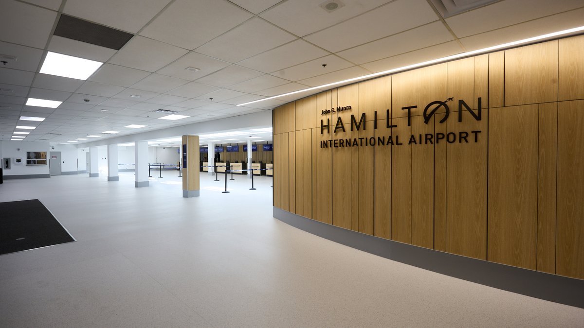 flyyhm's tweet image. This afternoon, we had the privilege of welcoming key stakeholders and community partners for an exclusive first look at YHM’s refreshed passenger terminal building – a significant milestone as we prepare to celebrate the launch of @porterairlines to/from #HamOnt tomorrow! ✈️