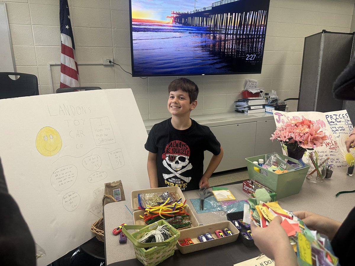 5th graders at Northwest became entrepreneurs and sold merchandise to students, staff, and parents! #BeEvergreen