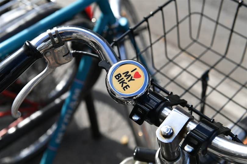 3 czerwca, na mocy rezolucji ustanowionej przez ONZ w 2018 roku, obchodzimy Światowy Dzień Roweru. Pewnie niewiele osób wie, że stało się tak dzięki staraniom Polaka - Leszka Sibilskiego.

#WorldBicycleDay #ŚwiatowyDzieńRoweru