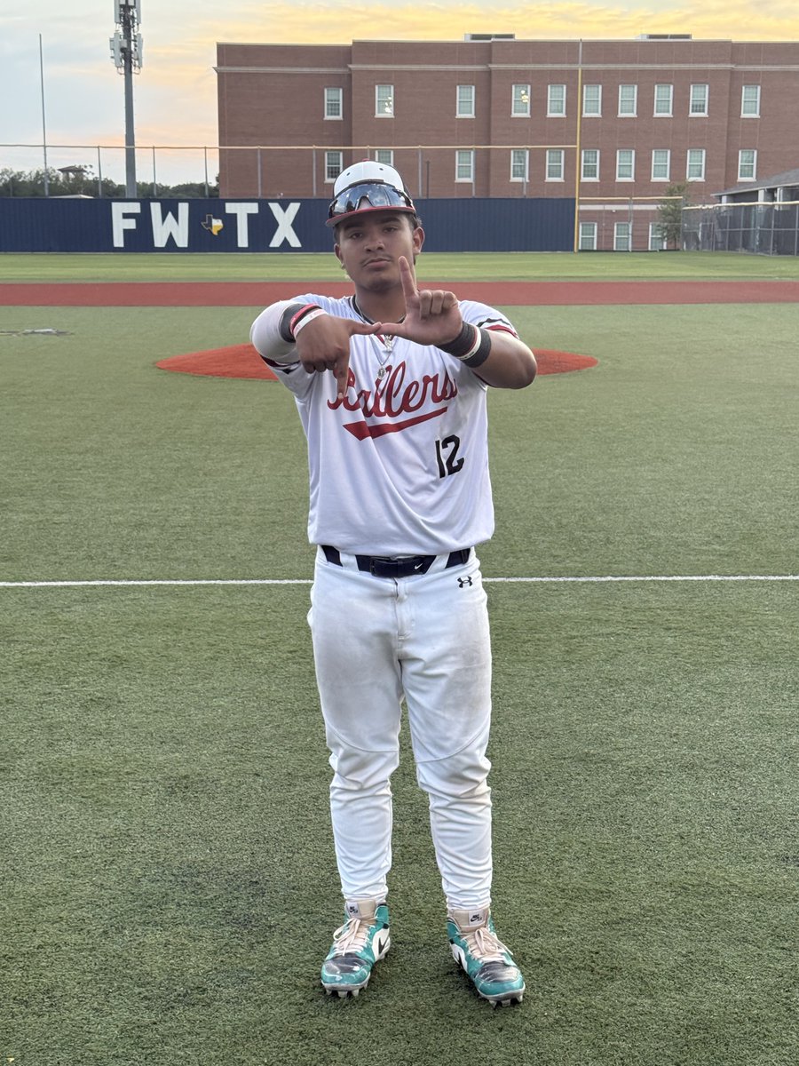 FiveToolCollege's tweet photo. F: @TBTTexas 18U National 12, Stix South Collegiate 1
PoG: @jonnyymezaa12 1-2, 3 RBI
Pitcher: @gbrandstetter24 4 IP 4K, 3H, ER https://t.co/9mTig8YDqj