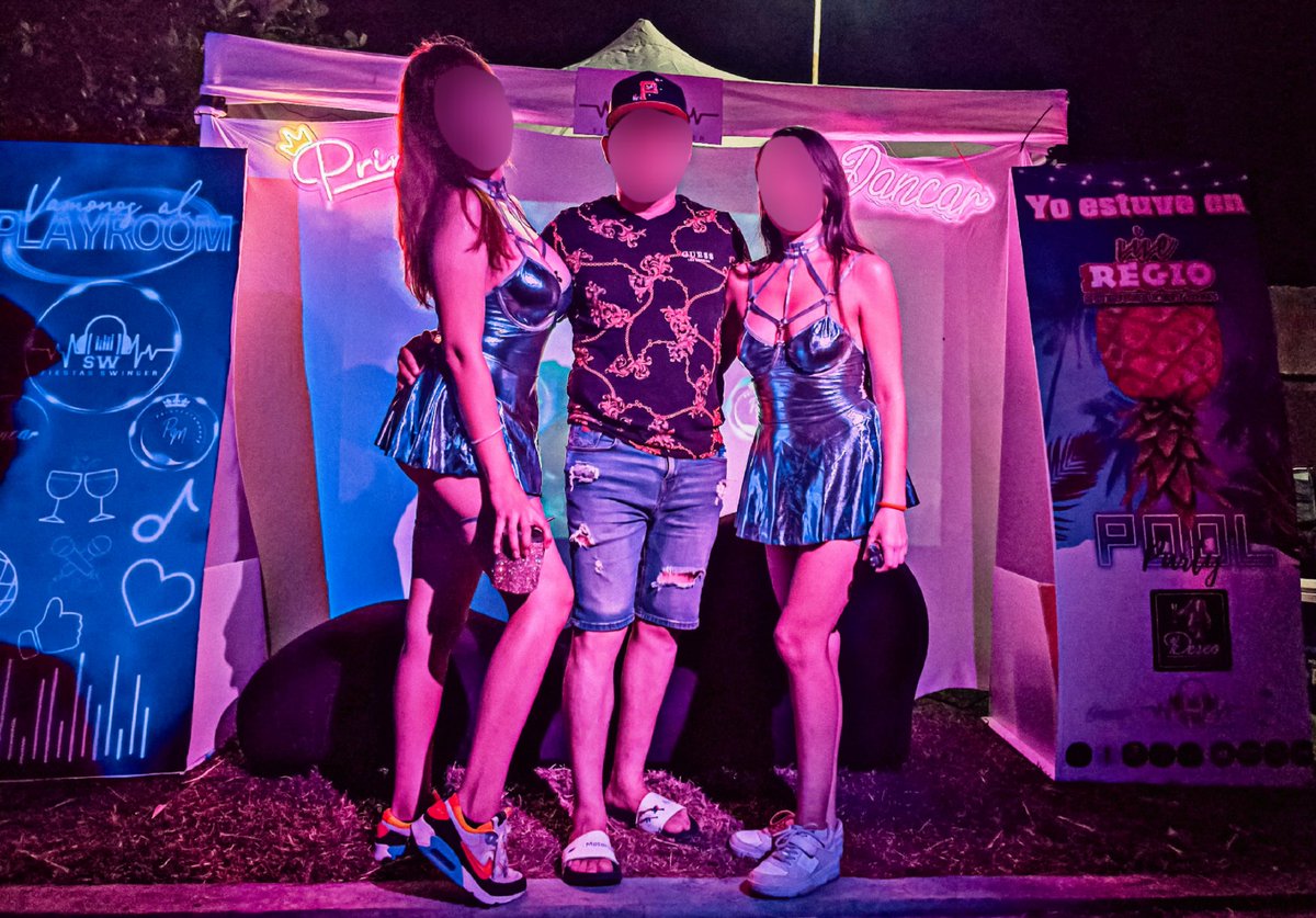 Mia&Lobo (@miaylobo) on Twitter photo La pasamos increíble en el <a href="/regiofest/">Regio Fest swinger</a> !
Siempre es un gusto saludar a nuestros amigos #MaxyRubi <a href="/fiestasSW69/">fiestas swinger</a> <a href="/DancarPareja/">Dancar</a> <a href="/monkyandprinces/">princess</a> gracias por la tanguita 🔥 y <a href="/deseomty/">Deseo club Swinger Monterrey</a> gracias por las atenciones
Nos vemos el próximo año 🥳 La pasamos increíble en el <a href="/regiofest/">Regio Fest swinger</a> !
Siempre es un gusto saludar a nuestros amigos #MaxyRubi <a href="/fiestasSW69/">fiestas swinger</a> <a href="/DancarPareja/">Dancar</a> <a href="/monkyandprinces/">princess</a> gracias por la tanguita 🔥 y <a href="/deseomty/">Deseo club Swinger Monterrey</a> gracias por las atenciones
Nos vemos el próximo año 🥳