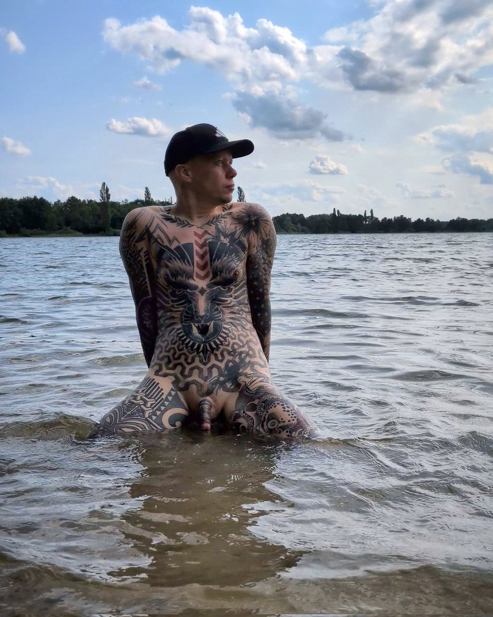 Baden am 02.06.2025

#selfietime
#naturistpeople
#naturist
#nacktbaden
#nakenbad
#meninnature
#naturistic 
#getnakedgermany
#dick #pateam 
#teampa #penistattoo 
#genital #genitaltattoo 
#dicktattoo #pubictattoo 
#kinky #ink #berlingay 
#tattooedpenis #prinzalbert

♡