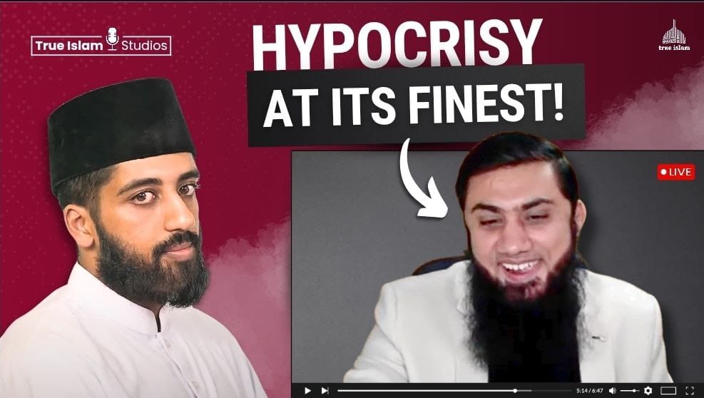 NEW VIDEO! 

✨ Laughing to Cover his Double Standards: Anti-Ahmadi Clerics Exposed

👉🏼 When the Promised Messiah (as) was described by God as the second coming of Muhammad (SA) they give edicts of disbelief
👉🏼 When their own leaders say greater things about Hazrat Abdul Qadir
