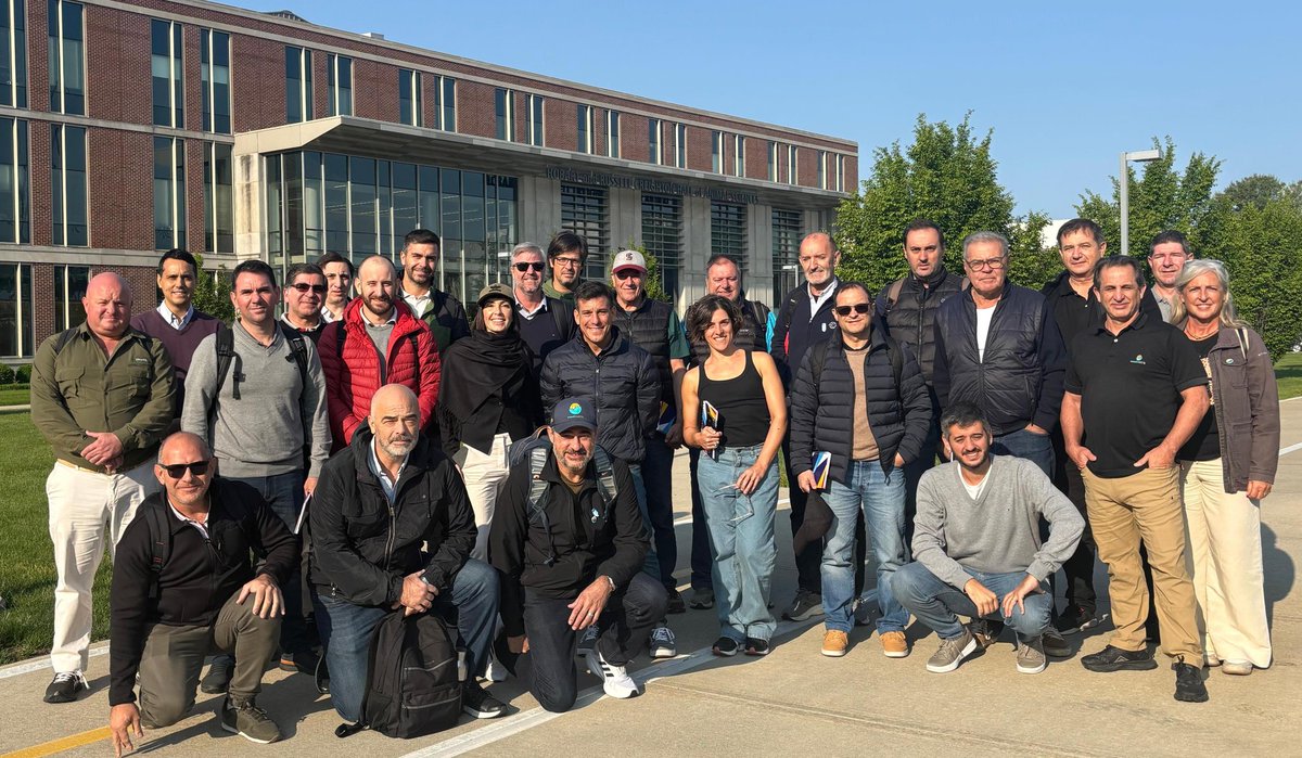 #Agtech | Empresas cordobesas exploran oportunidades de negocio en Estados Unidos 📍

➡️Es en el marco de la Misión Agtech USA 2025. El ministro Busso participa de la actividad. 

➕ Info 👉 bit.ly/4dMMkCX