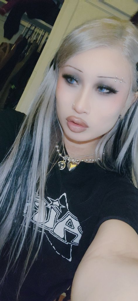 NekkoBaby69's tweet photo. Hi its been a min 🖤🩶🖤🩶 https://t.co/Mr5eQVEo0U