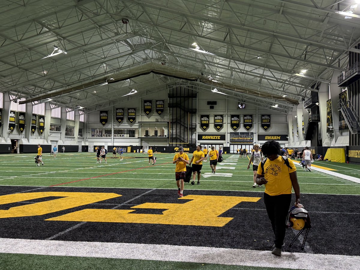 Nick Vecrumba (@nickvecrumba27) on Twitter photo Had a great time yesterday at the <a href="/HawkeyeFootball/">Hawkeye Football</a> Big Man camp! Loved getting coached up by <a href="/CoachBarnett_OL/">George Barnett</a> Absolutely loved Iowa City too. Just a great atmosphere around the whole team and campus, can't wait to get back soon
<a href="/BHSdogsfootball/">BHS Football</a> <a href="/AllenTrieu/">Allen Trieu</a> <a href="/TheIowaHawkeyes/">The Iowa Hawkeyes</a> Had a great time yesterday at the <a href="/HawkeyeFootball/">Hawkeye Football</a> Big Man camp! Loved getting coached up by <a href="/CoachBarnett_OL/">George Barnett</a> Absolutely loved Iowa City too. Just a great atmosphere around the whole team and campus, can't wait to get back soon
<a href="/BHSdogsfootball/">BHS Football</a> <a href="/AllenTrieu/">Allen Trieu</a> <a href="/TheIowaHawkeyes/">The Iowa Hawkeyes</a>
