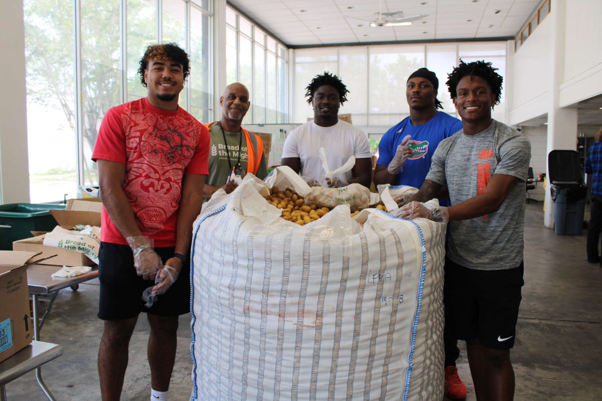 Jayden Woods (@atm_jayden) on Twitter photo Hunger doesn't take a summer break. Food insecurity is a common factor for households in the community. Join us in feeding hope all summer long. <a href="/Fl_Victorious/">Florida Victorious</a> #FVFoundation Hunger doesn't take a summer break. Food insecurity is a common factor for households in the community. Join us in feeding hope all summer long. <a href="/Fl_Victorious/">Florida Victorious</a> #FVFoundation