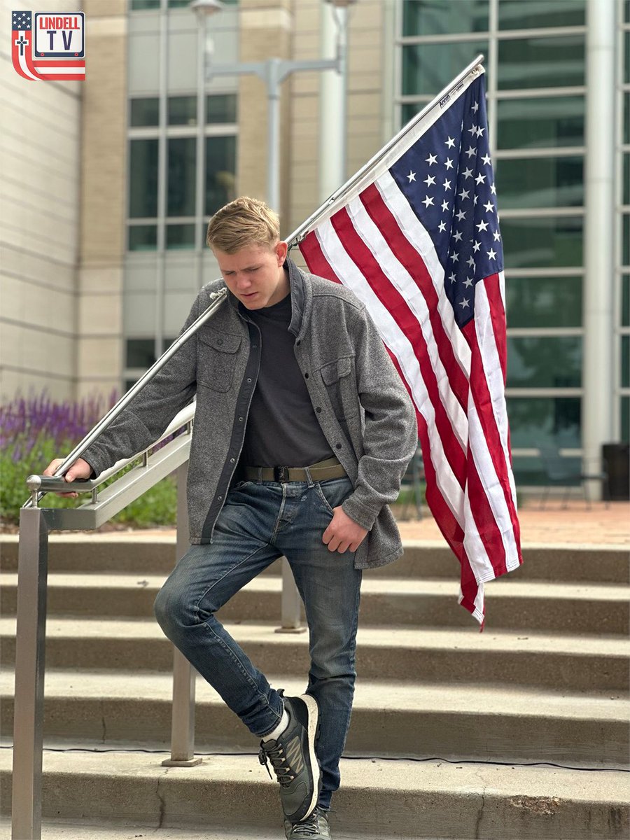 A powerful moment this morning as Mike Lindell and his wife Kendra paused in prayer before entering the courthouse — surrounded by supporters, one proudly carrying the American flag.

This is what it looks like when faith meets courage.

As of today, 8 jurors have been selected