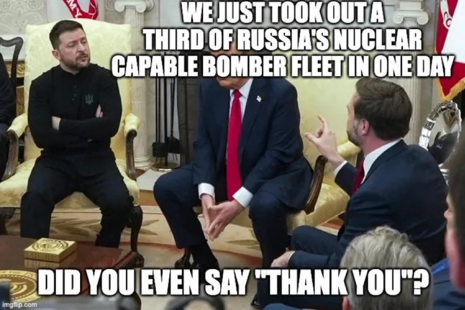 polychem's tweet image. Hey @JDVance where is your Thank You? 

Hey @realDonaldTrump Taco Trump who has the cards?