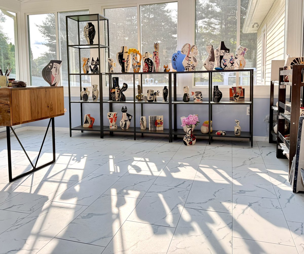 Late afternoon studio show off