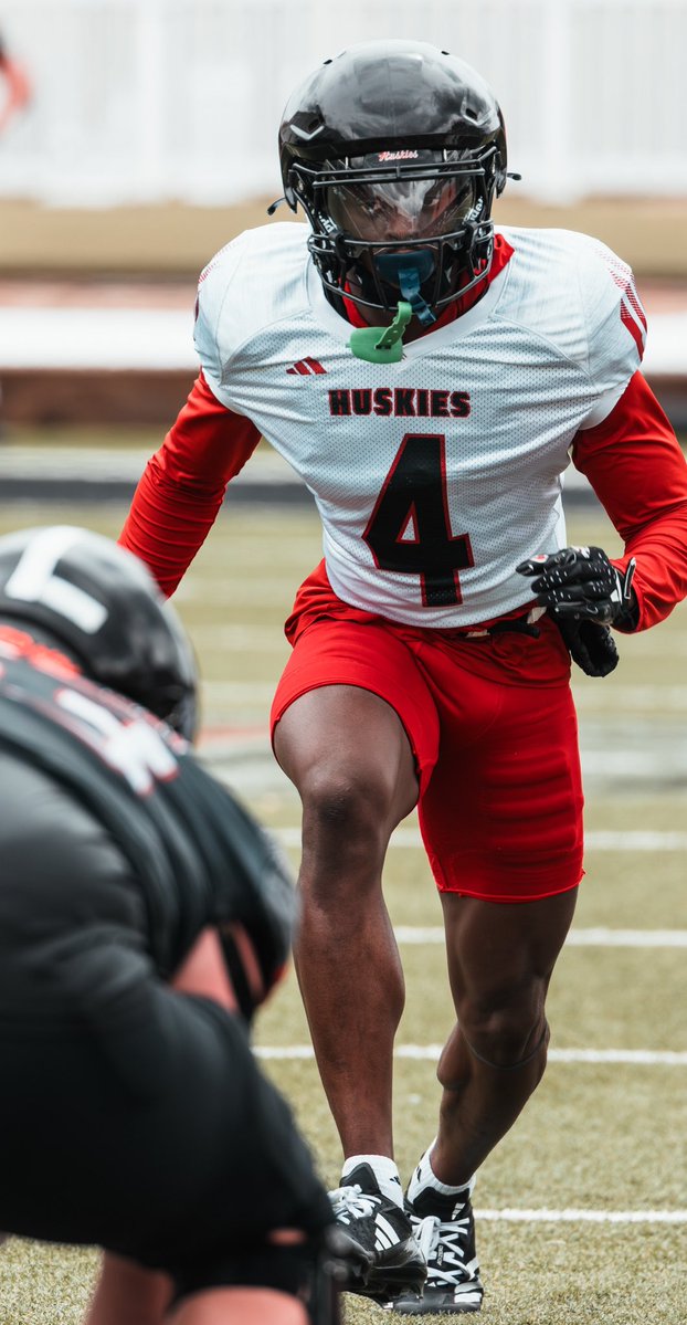 Travis D. Moore Sr. (@coachmooreniu) on Twitter photo It has a greater impact when you develop your player <a href="/EspnMo/">𝓜𝓾𝓱𝓪𝓶𝓶𝓮𝓭 𝓙𝓪𝓶𝓶𝓮𝓱</a> for four years or more in today's college landscape. We take great pride in seeing our players through to completion here at NIU, where relationships, and family values are the core of our foundation created by the best It has a greater impact when you develop your player <a href="/EspnMo/">𝓜𝓾𝓱𝓪𝓶𝓶𝓮𝓭 𝓙𝓪𝓶𝓶𝓮𝓱</a> for four years or more in today's college landscape. We take great pride in seeing our players through to completion here at NIU, where relationships, and family values are the core of our foundation created by the best