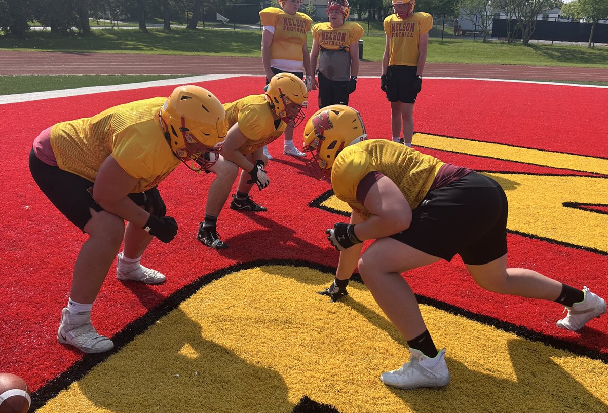 Football is back! 🎉

The Lords opened camp on a beautiful day at Nelson Stadium.  Practice resumes on Wednesday!

🔴🟡🏈