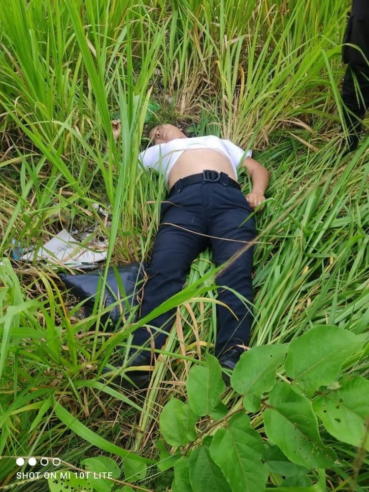 nekrotrajes (@nekrotrajes) on Twitter photo 