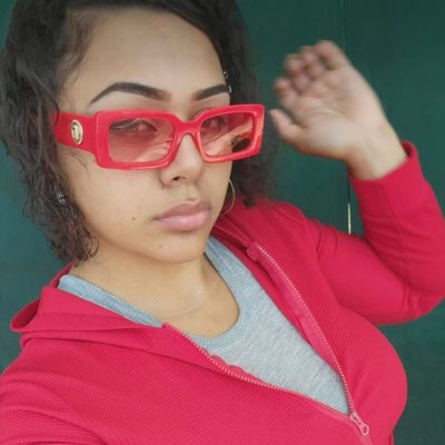 valeriewilhel's tweet photo. #NewProfilePic https://t.co/ldkGpMBWPQ