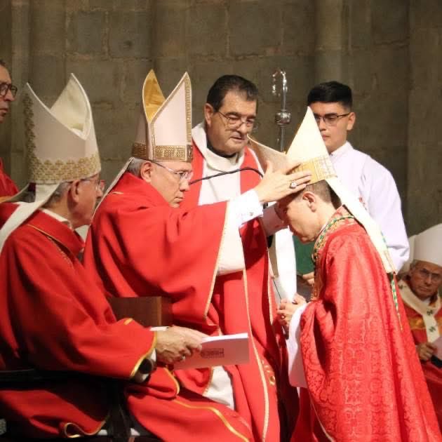 NOU BISBE A LA SEU D’URGELL

La felicitació més cordial a Mons. Josep-Lluis Serrano Pentinat, Bisbe de La Seu d’Urgell i Copríncep d’Andorra, de part d’un antic col.lega del servei diplomàtic de la Santa Seu, que espera que serà aquell Bisbe “servidor” que el Papa Francesc i el