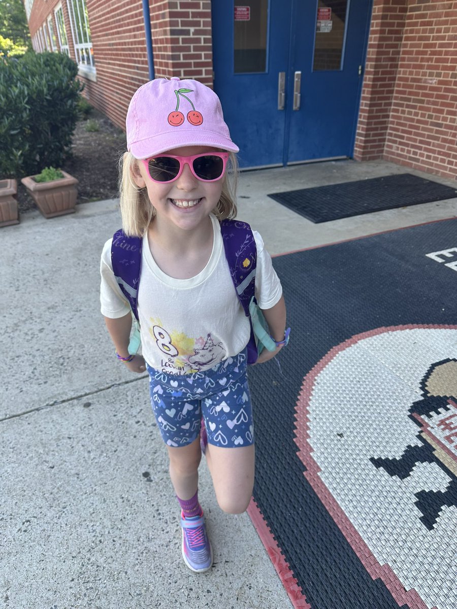 Elizabeth Baxter tweet media